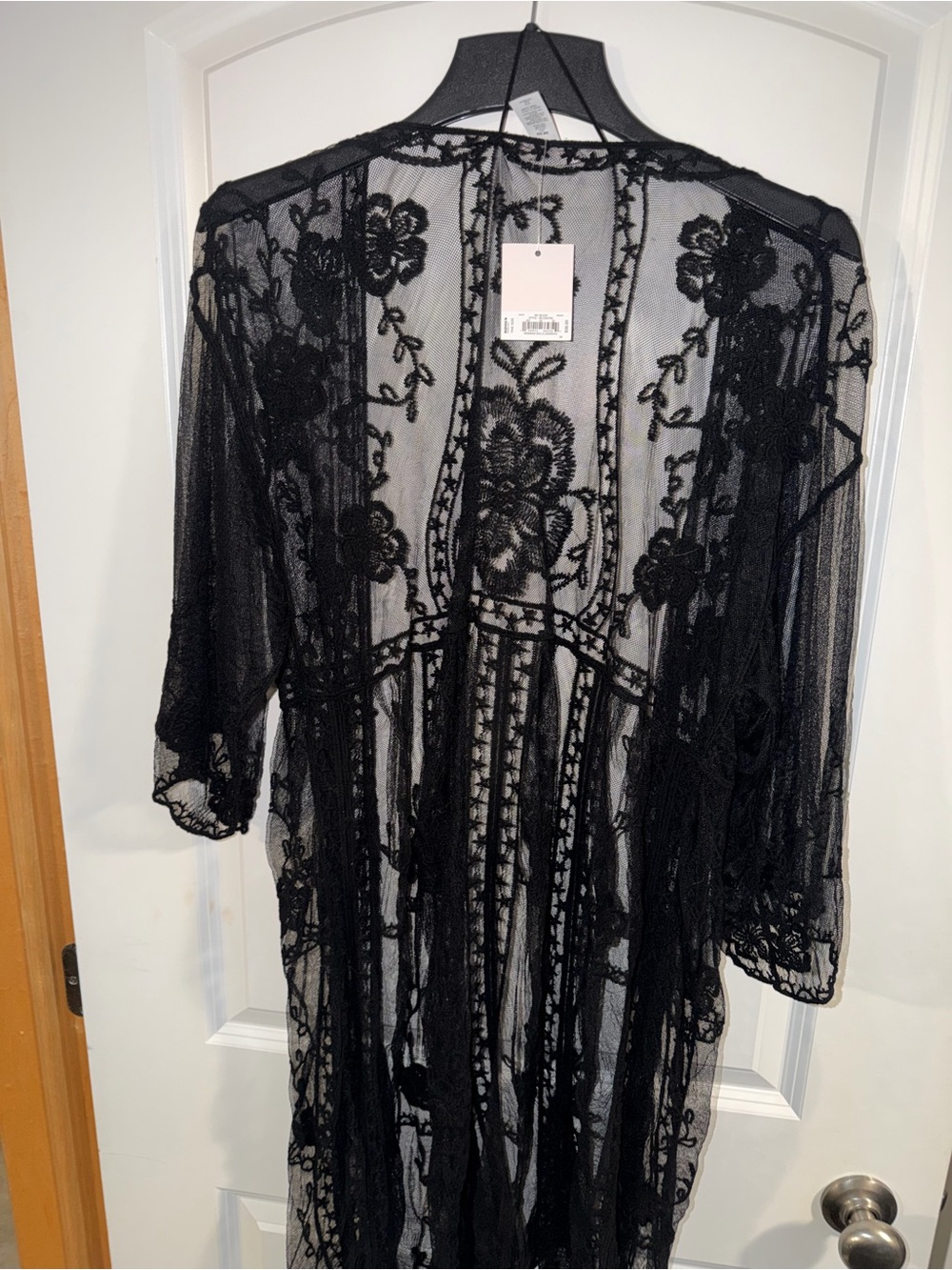 LC Lauren Conrad Black Floral Lace Sheer Kimono Robe